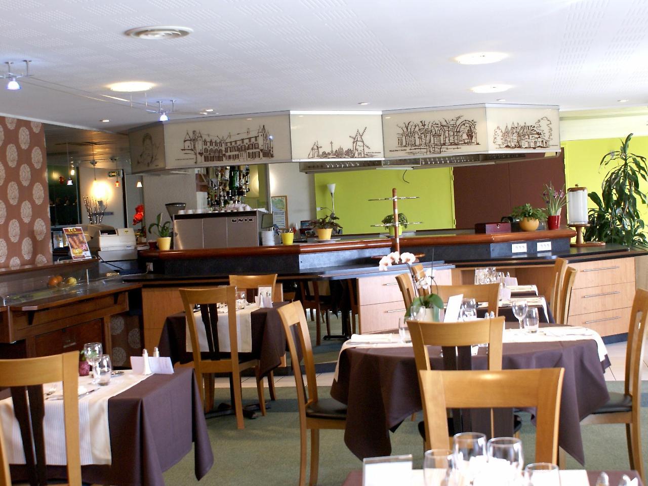 Logis Hotel Restaurant Aloe Les Herbiers Εξωτερικό φωτογραφία