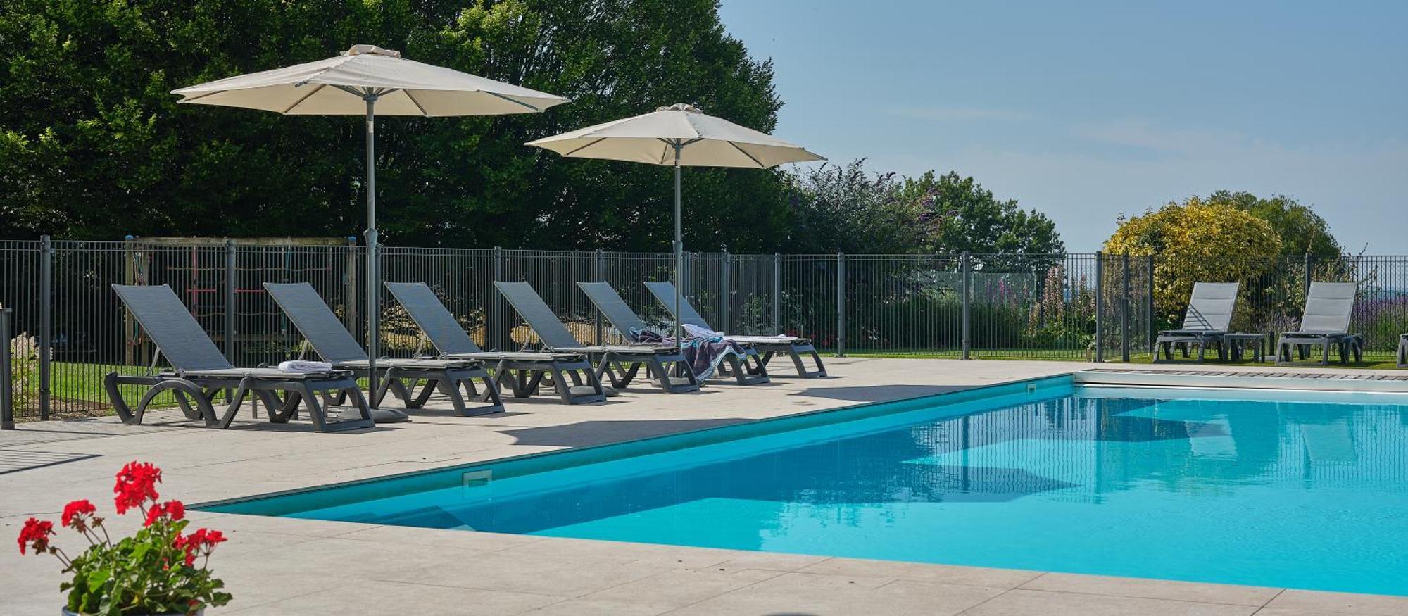 Logis Hotel Restaurant Aloe Les Herbiers Εξωτερικό φωτογραφία