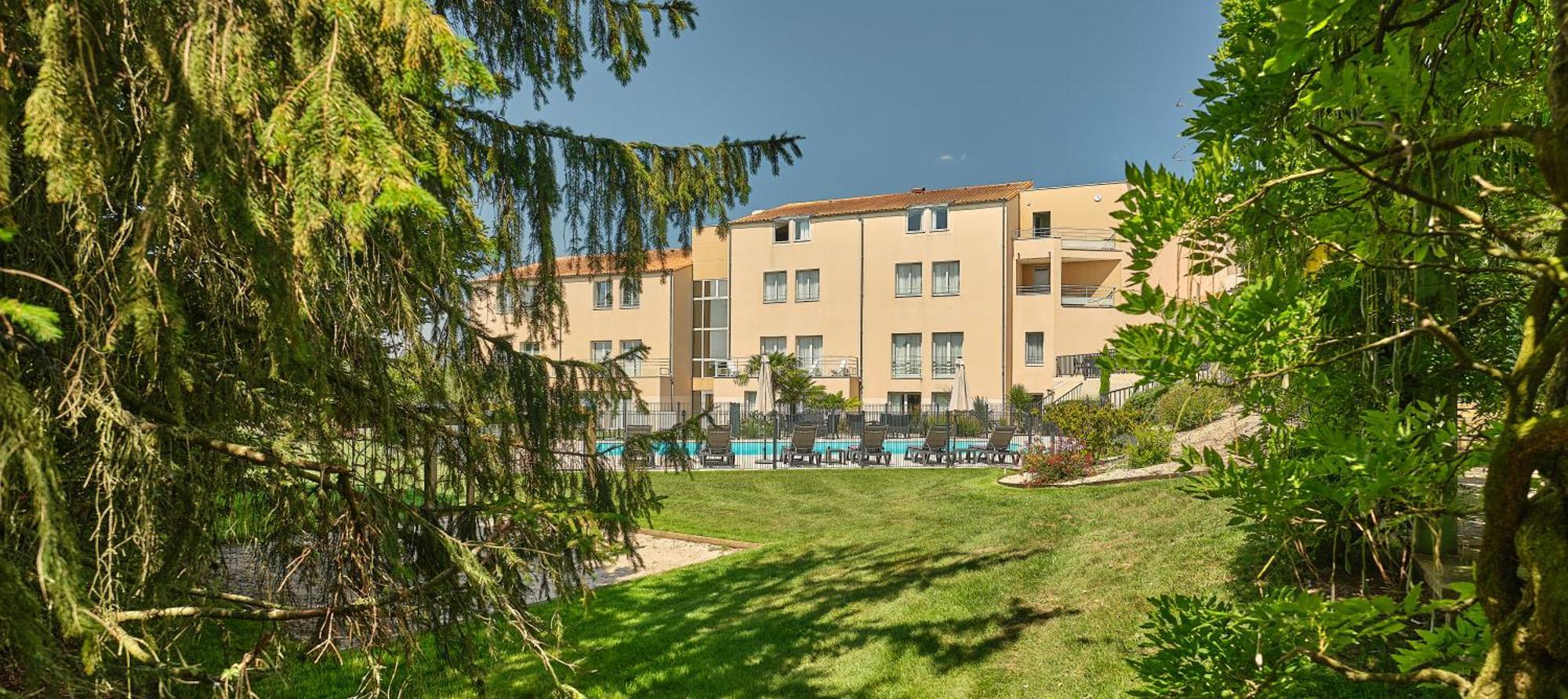 Logis Hotel Restaurant Aloe Les Herbiers Εξωτερικό φωτογραφία