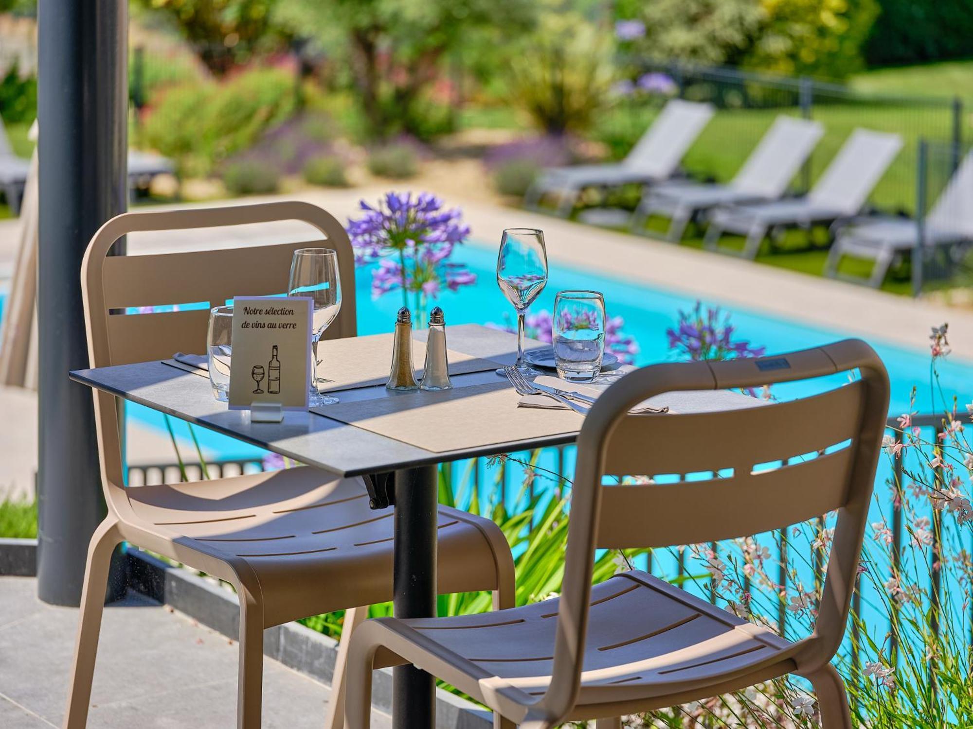 Logis Hotel Restaurant Aloe Les Herbiers Εξωτερικό φωτογραφία