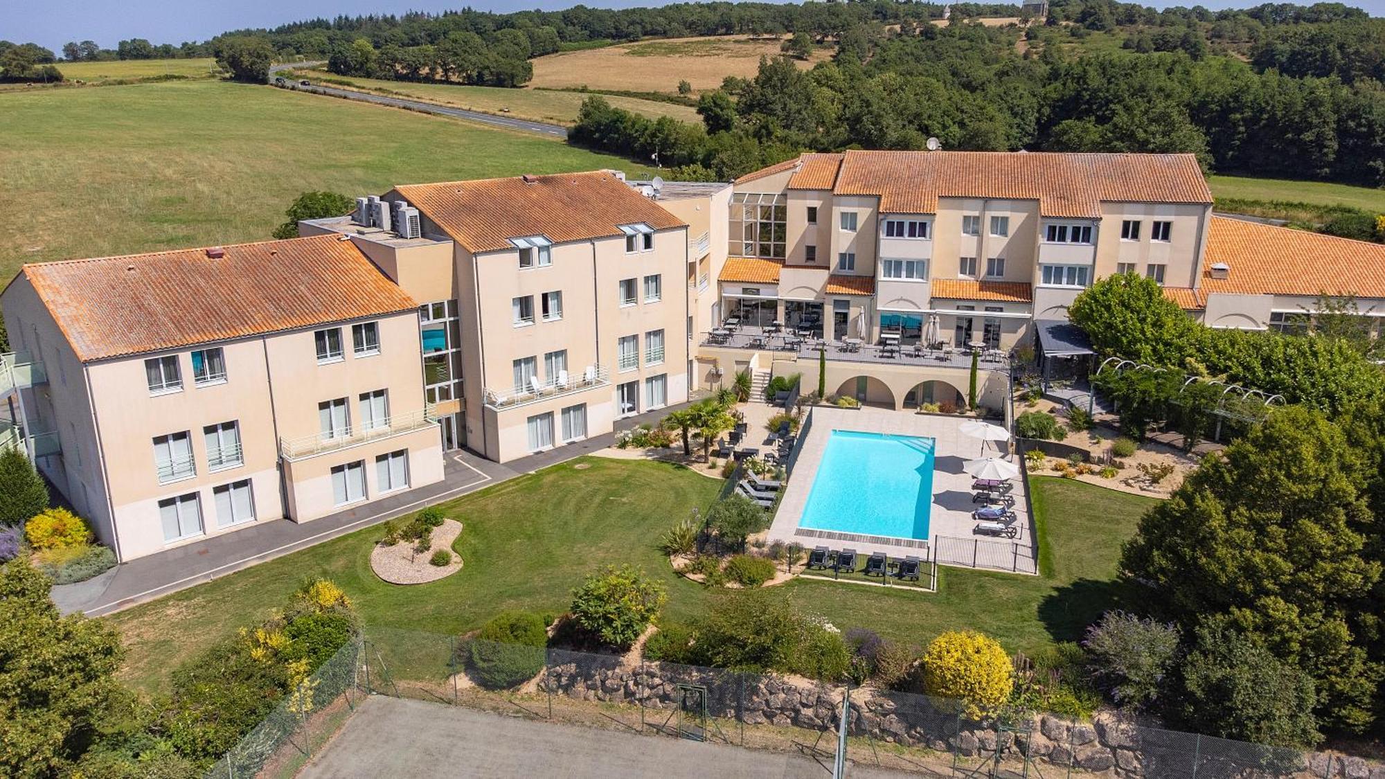 Logis Hotel Restaurant Aloe Les Herbiers Εξωτερικό φωτογραφία