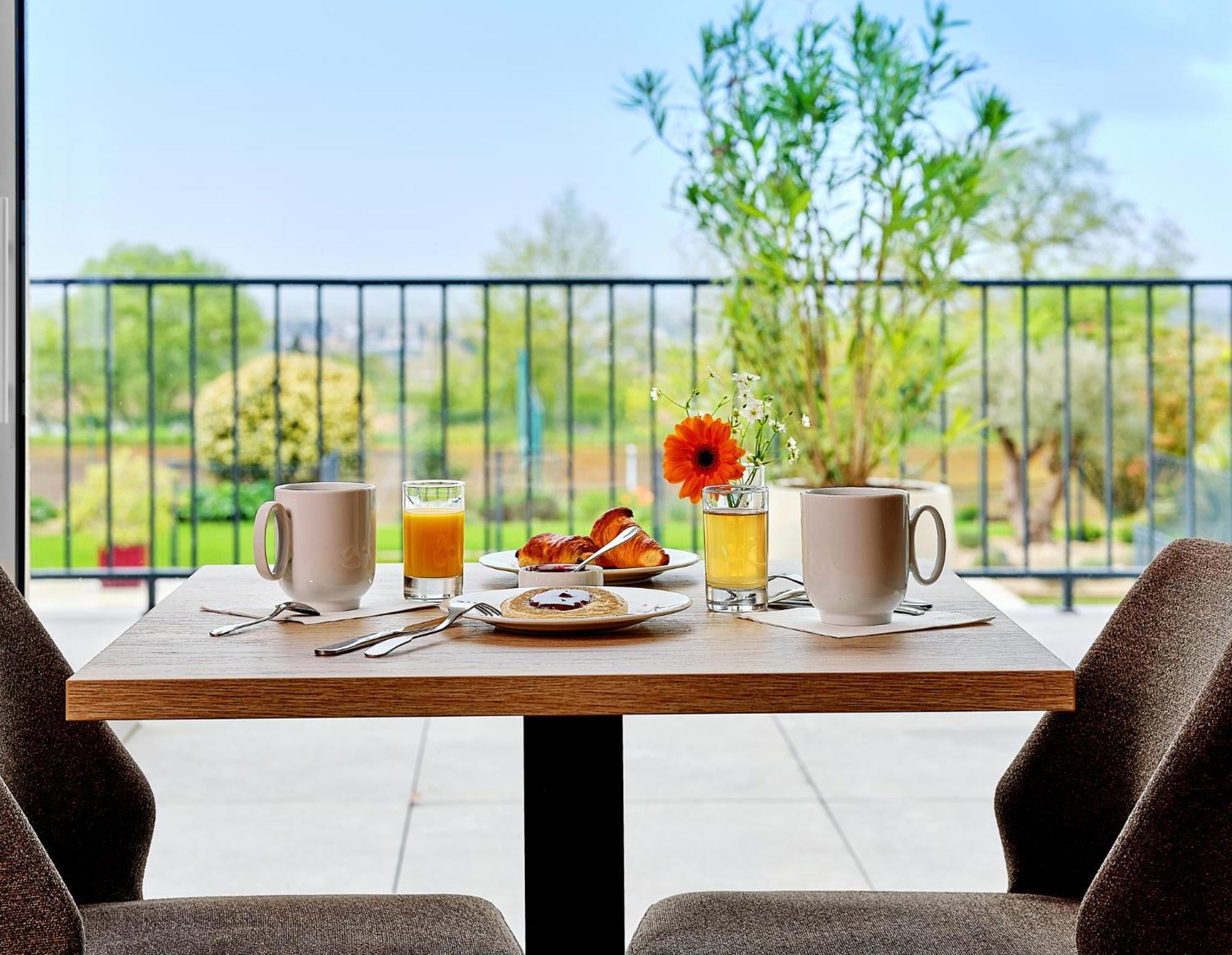 Logis Hotel Restaurant Aloe Les Herbiers Εξωτερικό φωτογραφία
